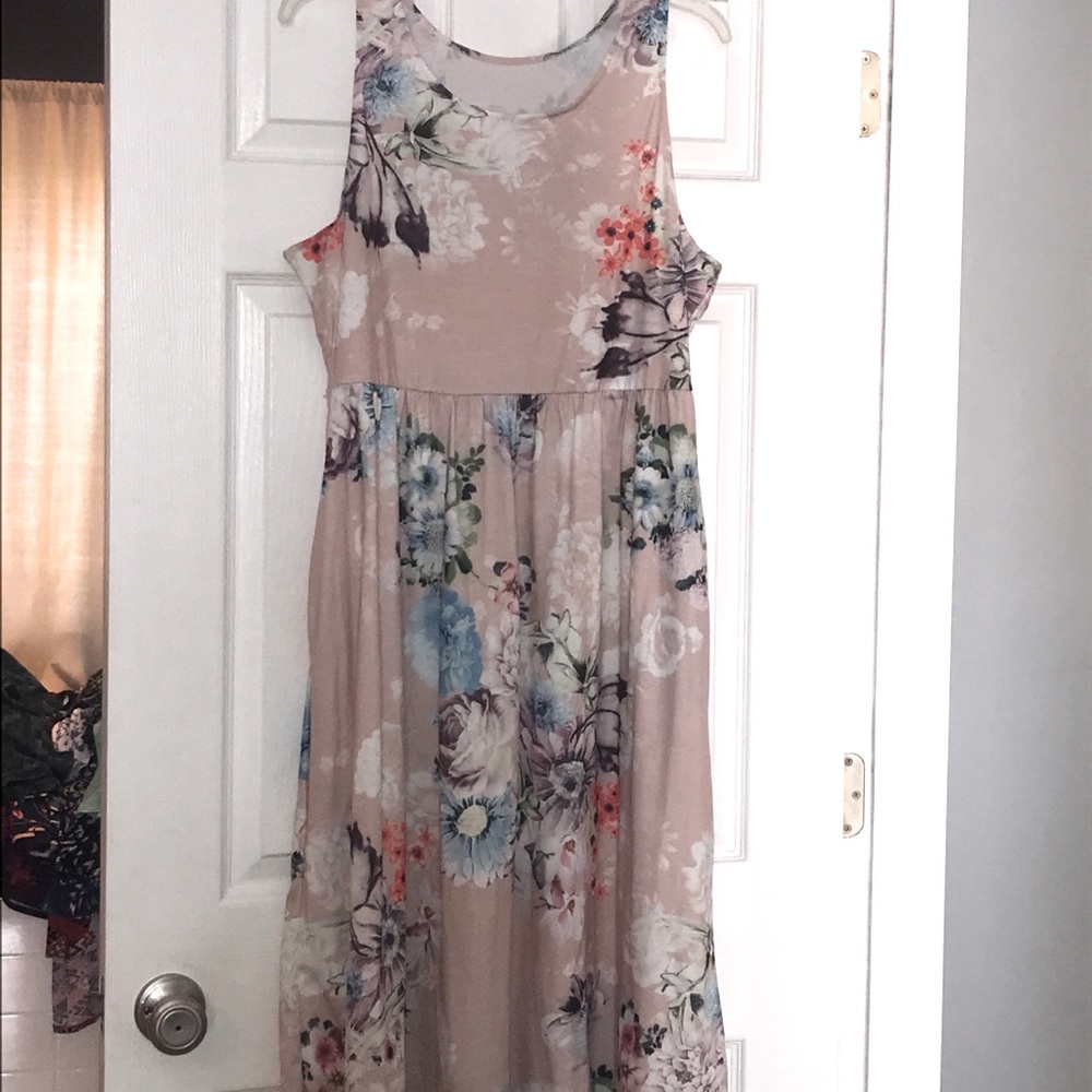 Sleeveless Knee Length Dress